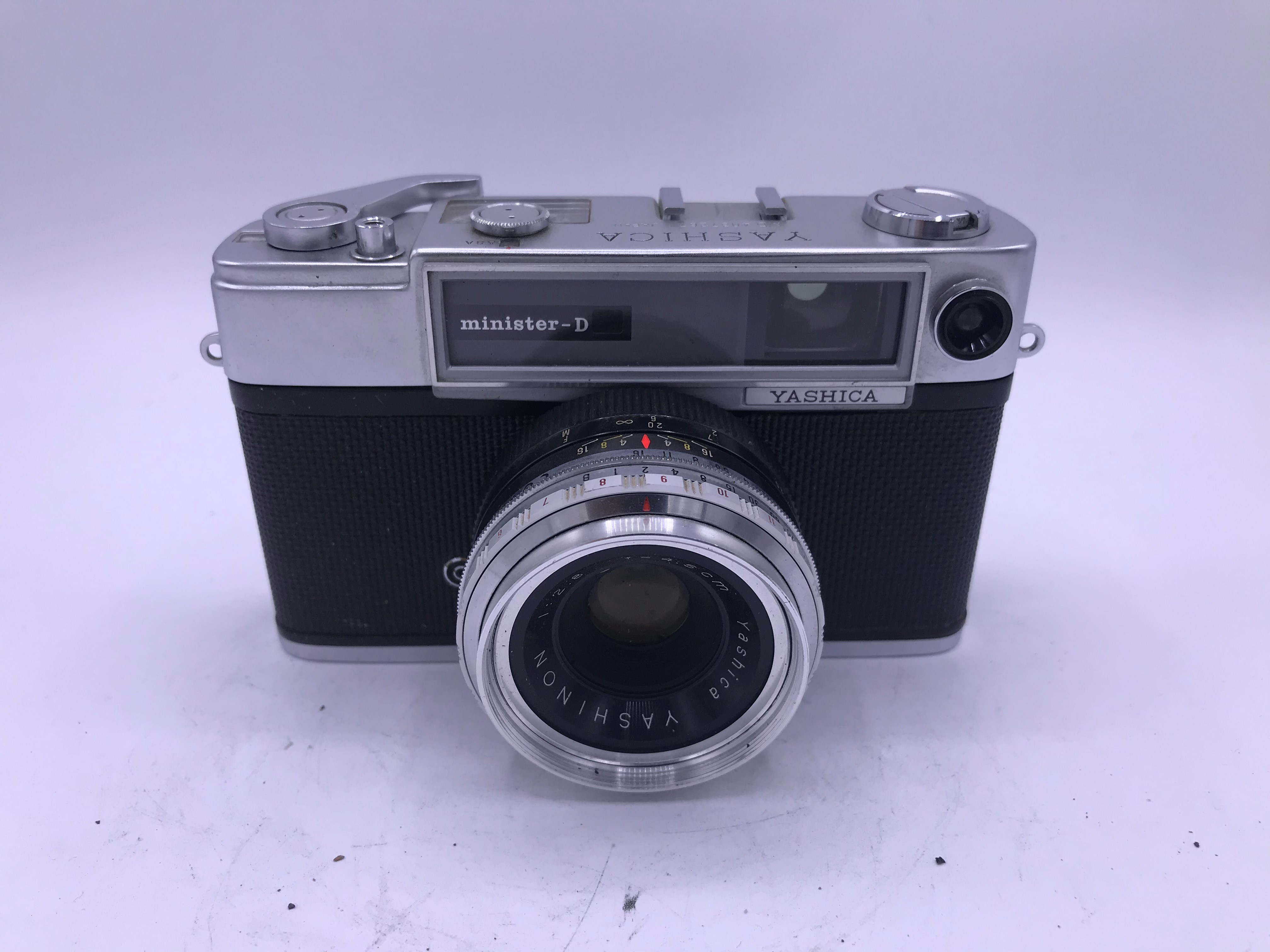 Yashica Minister - D